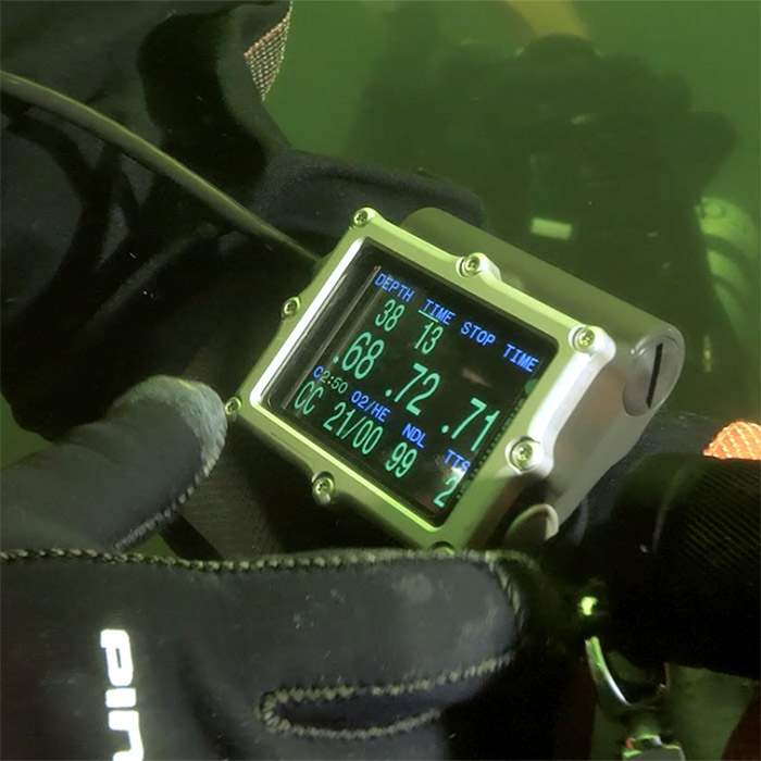 PETREL 3 Dive Computer for sale in South Africa Gives divers our most connected experience